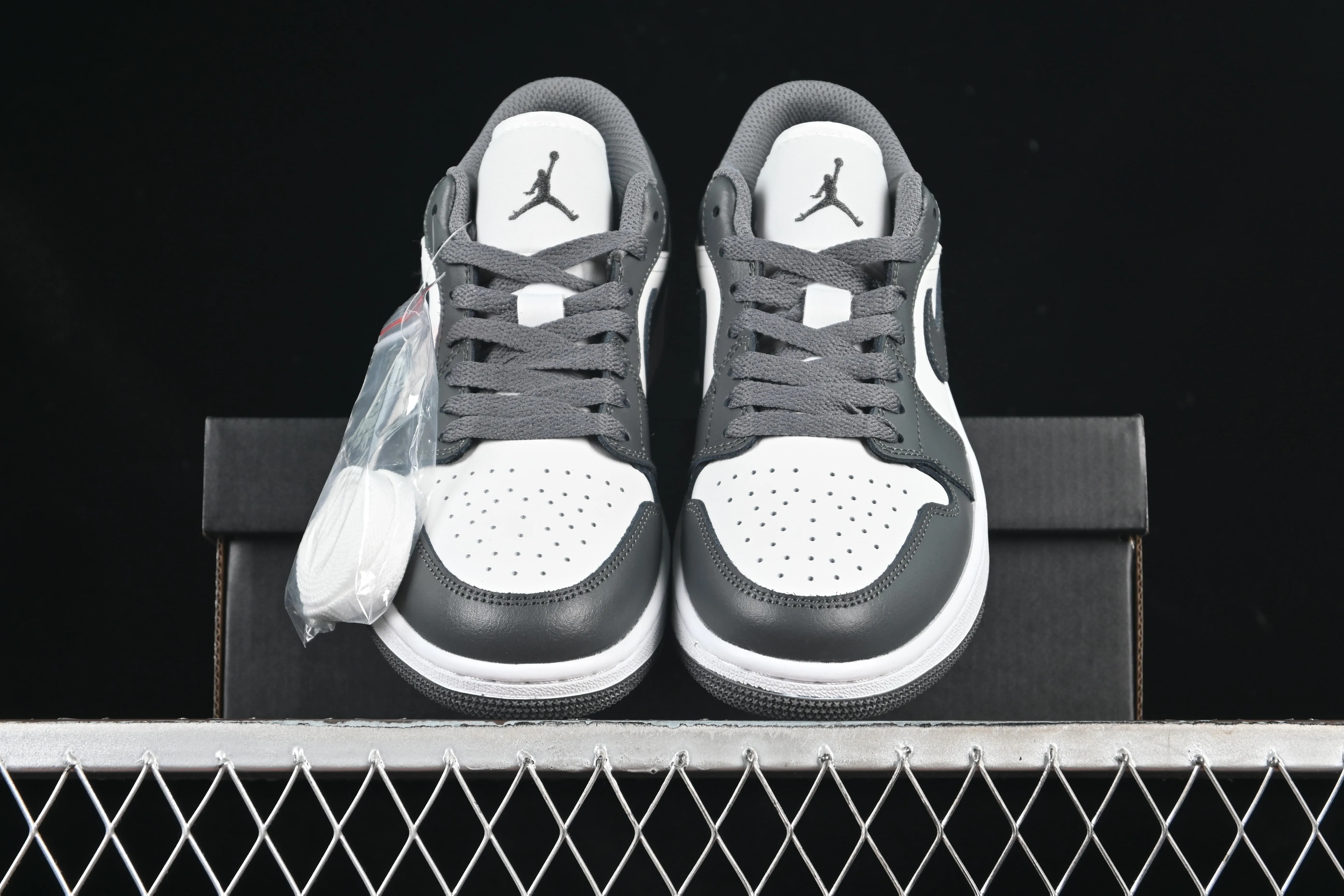 All categories Air Jordan Jordan series basketball shoes Air Jordan 1 Low Air Jordan 1 Low AJ1 Joe 1 white and gray color low-top cultural and casual sneakers 553558-044